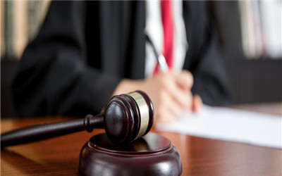 债权人可以在主合同审判前要求保证人承担责任吗