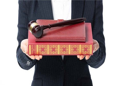 财产损害赔偿纠纷适用什么法律依据