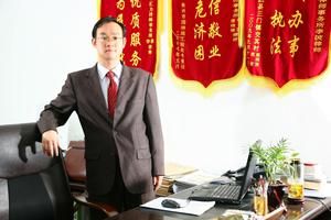 李波