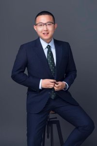 滦州市律师-陈小龙律师