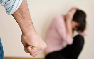 家庭暴力起诉离婚