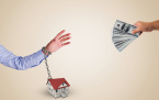 通过房产中介购买的房子,贷款首付必须先交给中介吗